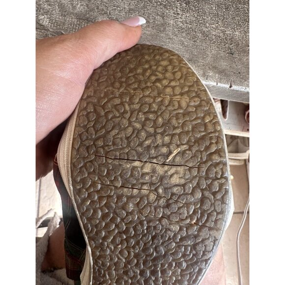 Christmas Ked’s Women’s  8  " Plaid Fabric Lace Up Sneakers - Picture 6 of 6